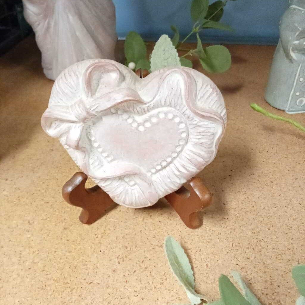 ISABEL BLOOM HEART W/STAND PINK