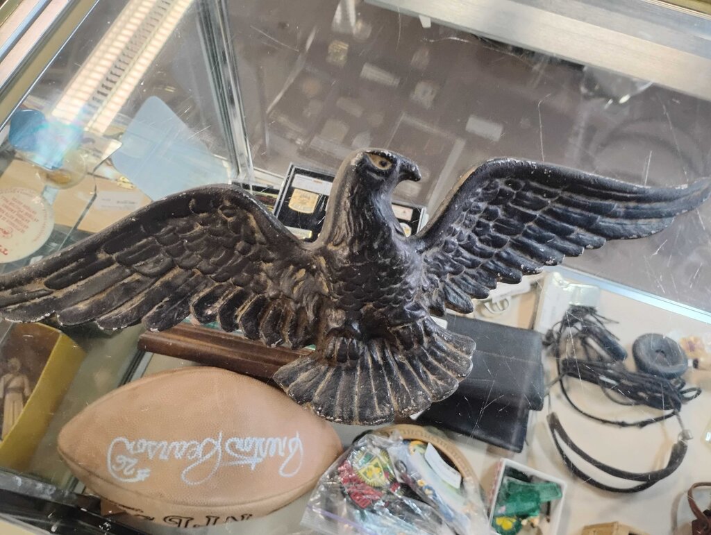 EAGLE IRON VINTAGE WALL HANGING