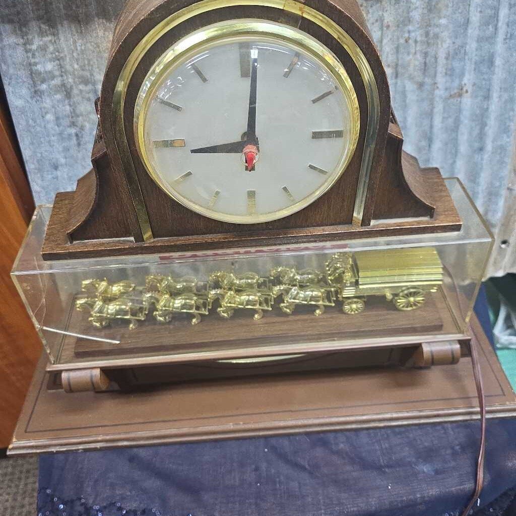 RARE BUDWEISER CLYDESDALE LIGHTED STANDING DISPLAY