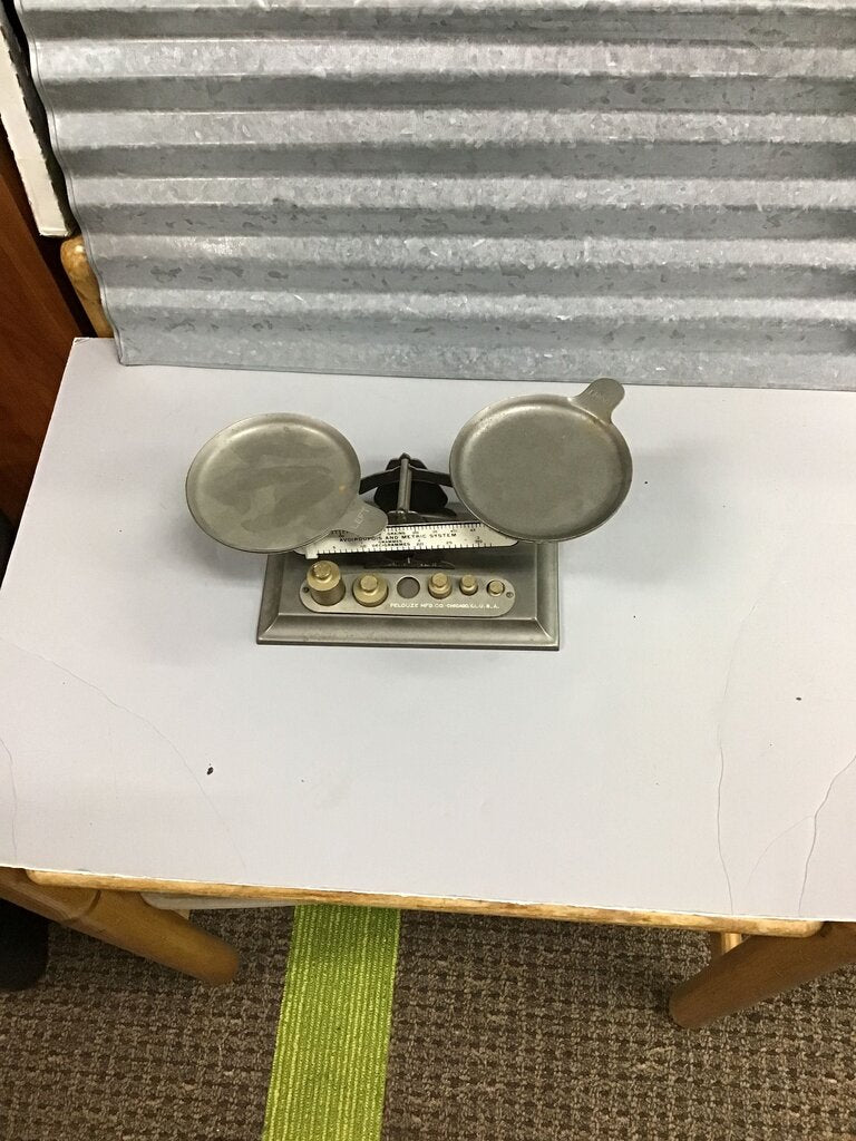 Vintage Pellon Household Scale