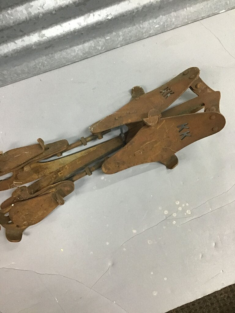 Vintage Adjustable Cast Iron skates