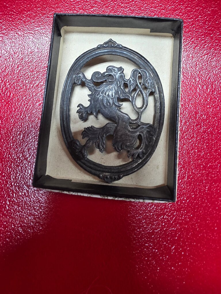 Vintage Cast Iron Lowenbrau Beer Lion Pin