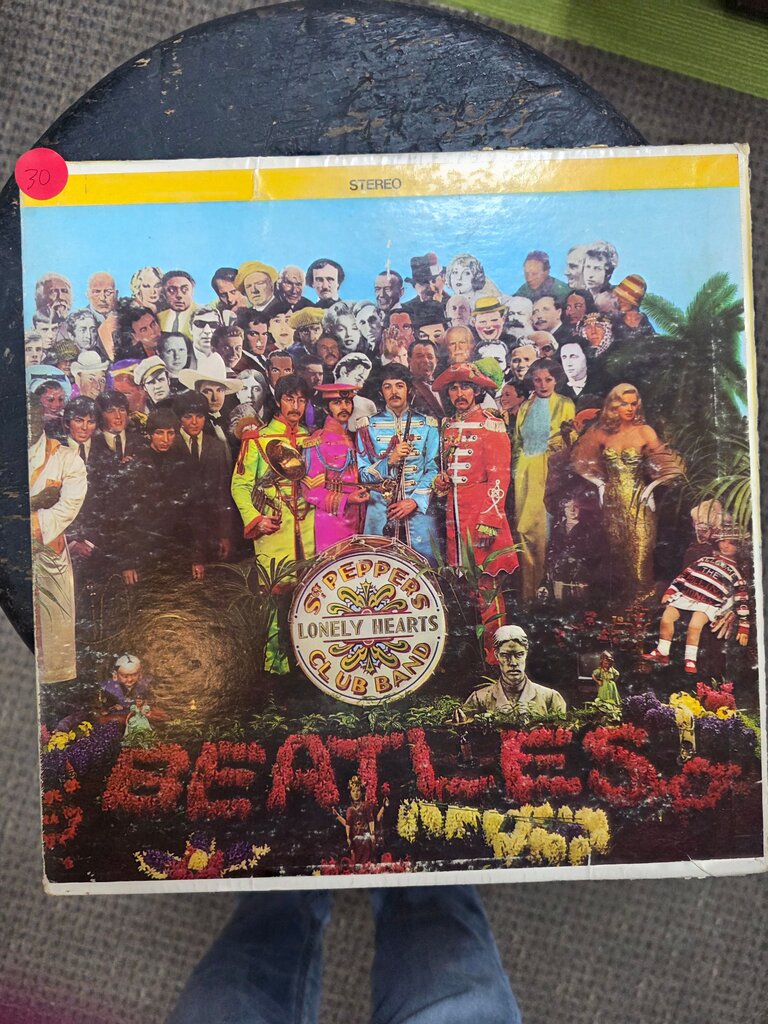 The Beatles - Sgt. Pepper's Lonely Hearts Club Band