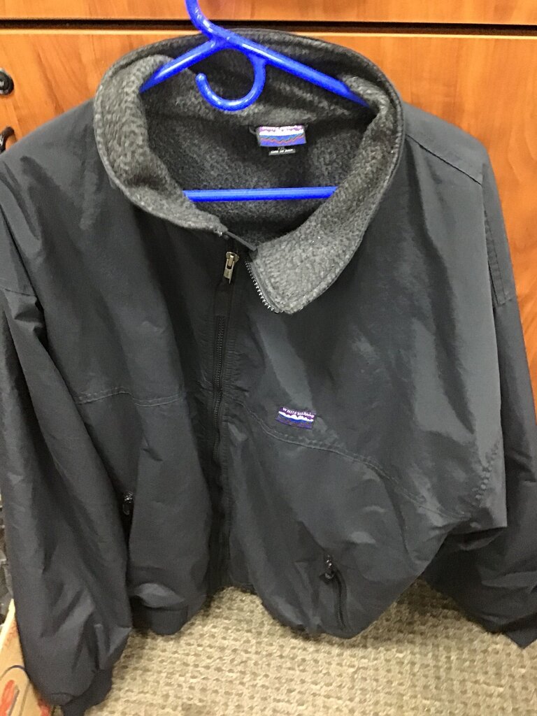 Patagonia Black Jacket with Fleece Lining