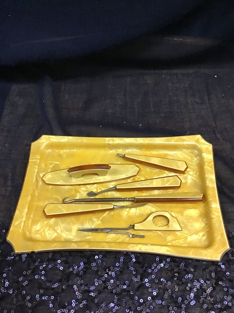 Vintage Sewing Tools Set