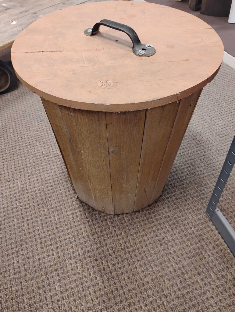 VINTAGE WOOD BARREL W/ LID