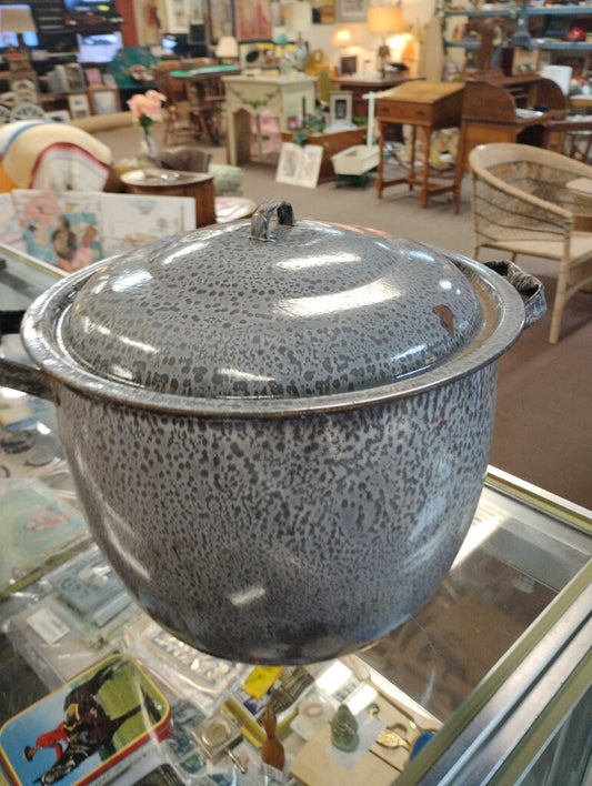 VINTAGE GRANITEW ENAMEL BUCKET STOCK POT