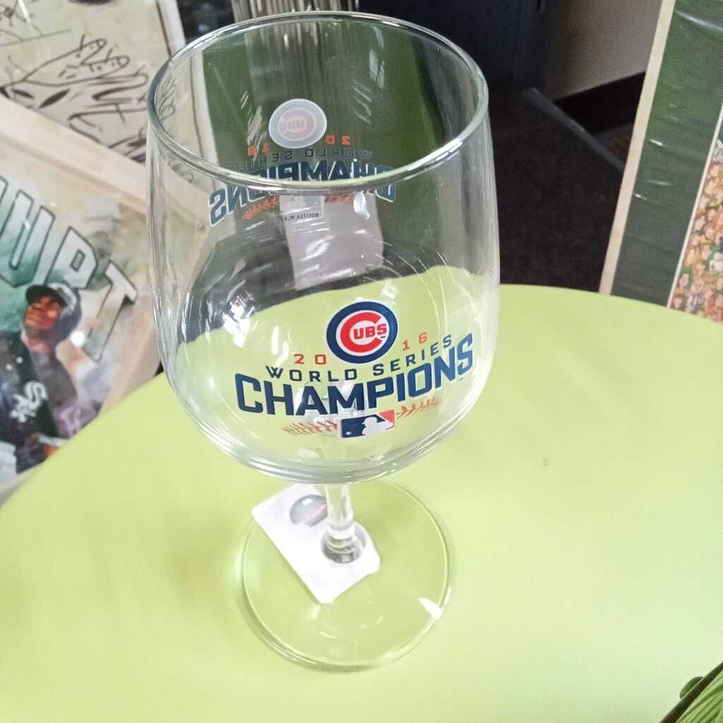 CUBS CHAMPIONSHIP WINE GLASS
