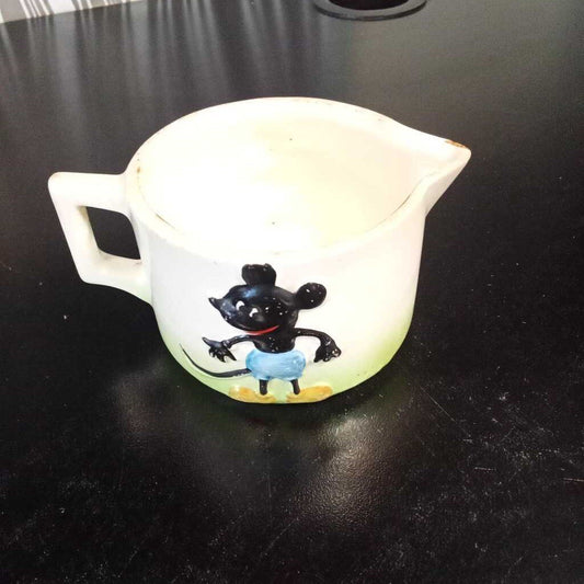 DISNEY 1930'S MICKEY MOUSE BLACK CERAMIC CUP
