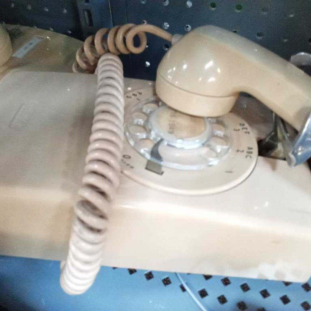 VINTAGE TELEPHONE