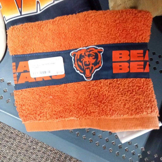 CHICAGO BEARS HAND TOWEL