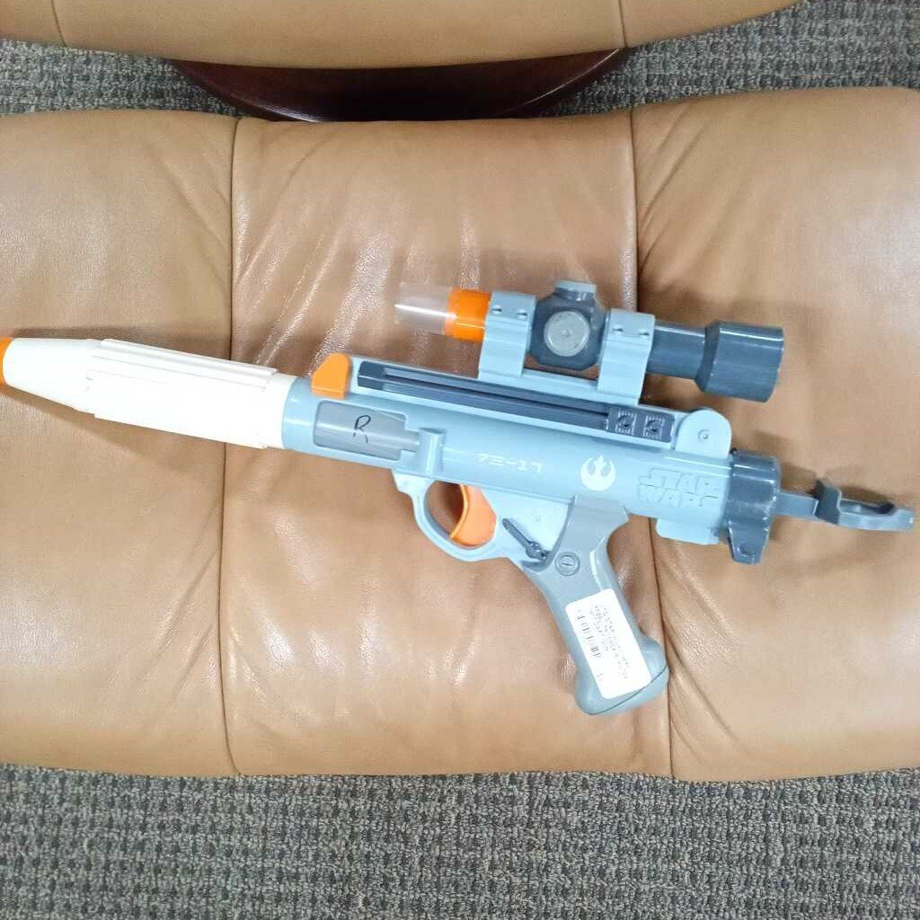VTG STAR WARS NERF REBEL TROOPER BLASTER DH17 DART GUN
