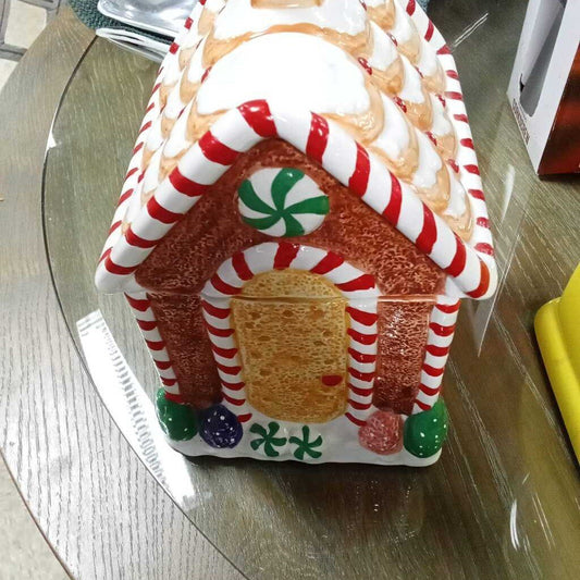 BOSTON WAREHOUSE GINGERBREAD HOUSE COOKIE JAR
