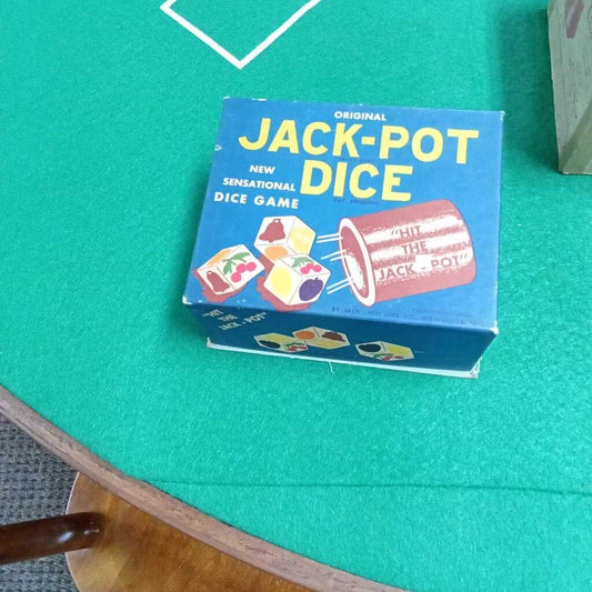VINTAGE 1947 JACK-POT DICE GAME, ROLL EM. VERY RARE