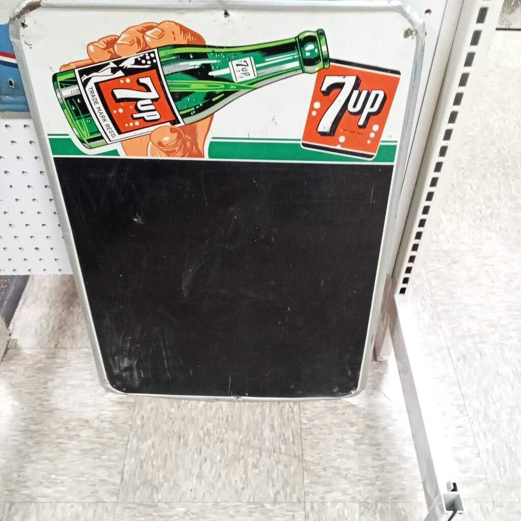 VINTAGE 7 UP SIGN