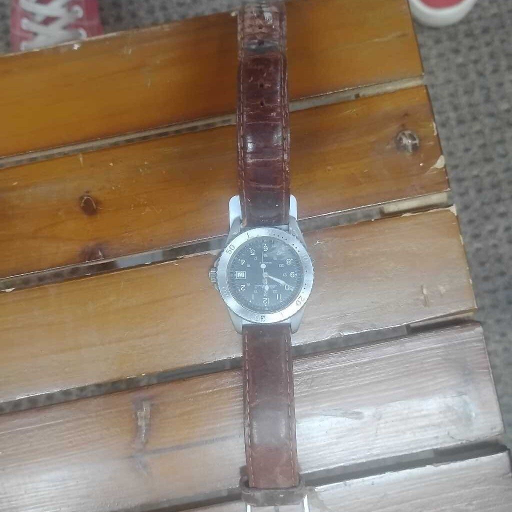 VINTAGE EDDIE BAUER MENS WATCH