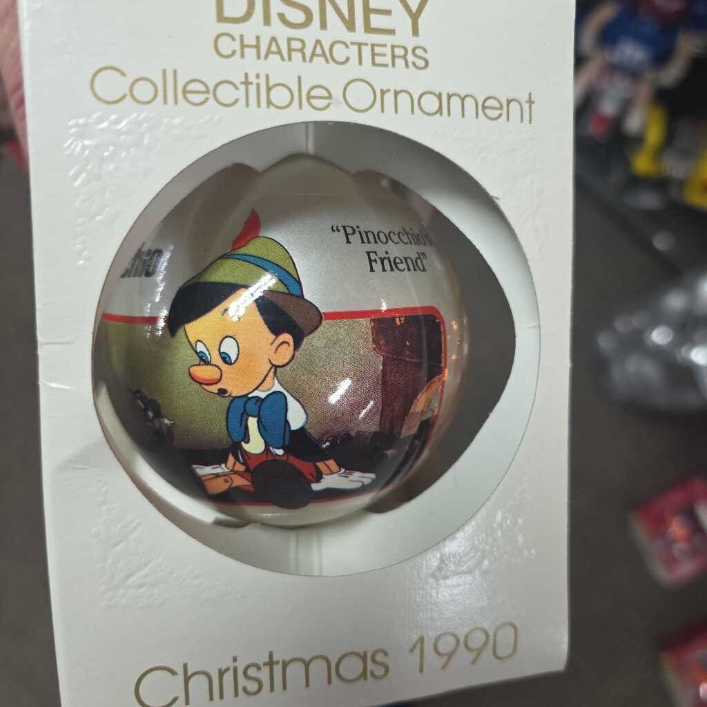 1990 DISNEY COLLECTIBLE PINOCCHIOS FRIEND ORNAMENT