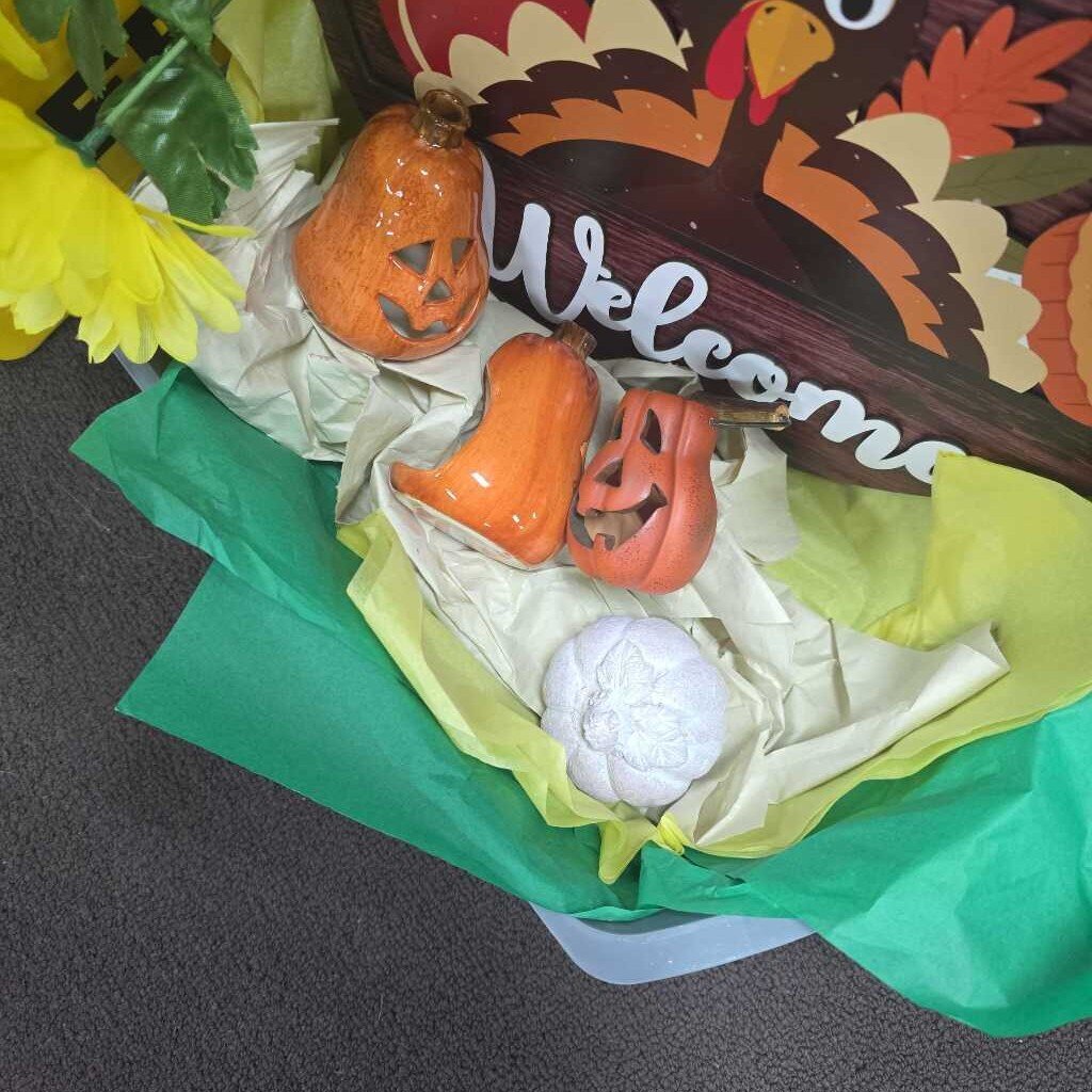KIRKLANDS SET OF 3 PUMPKINS