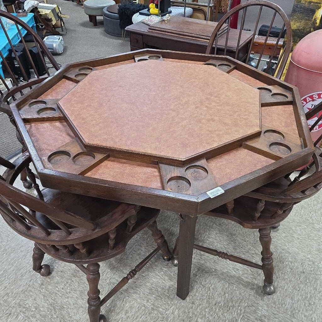 VINTAGE FOLD UP POKER TABLE WITH 4 AMAZING WHEELED STYLISH CHAIRS/ 'FIRM'
