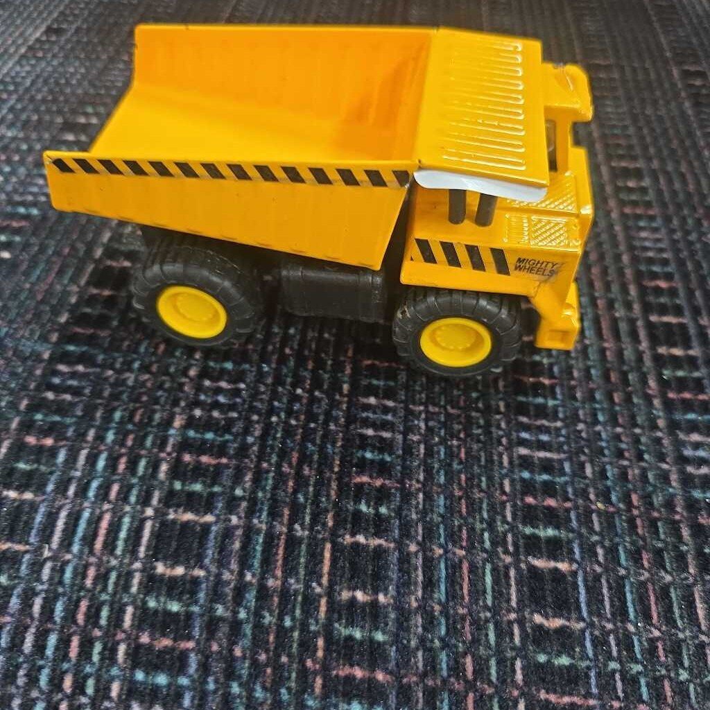 TRUCK DUMP