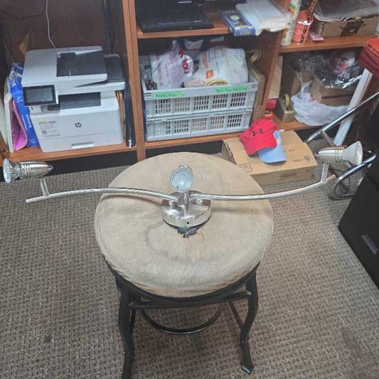 LIGHT FIXTURE