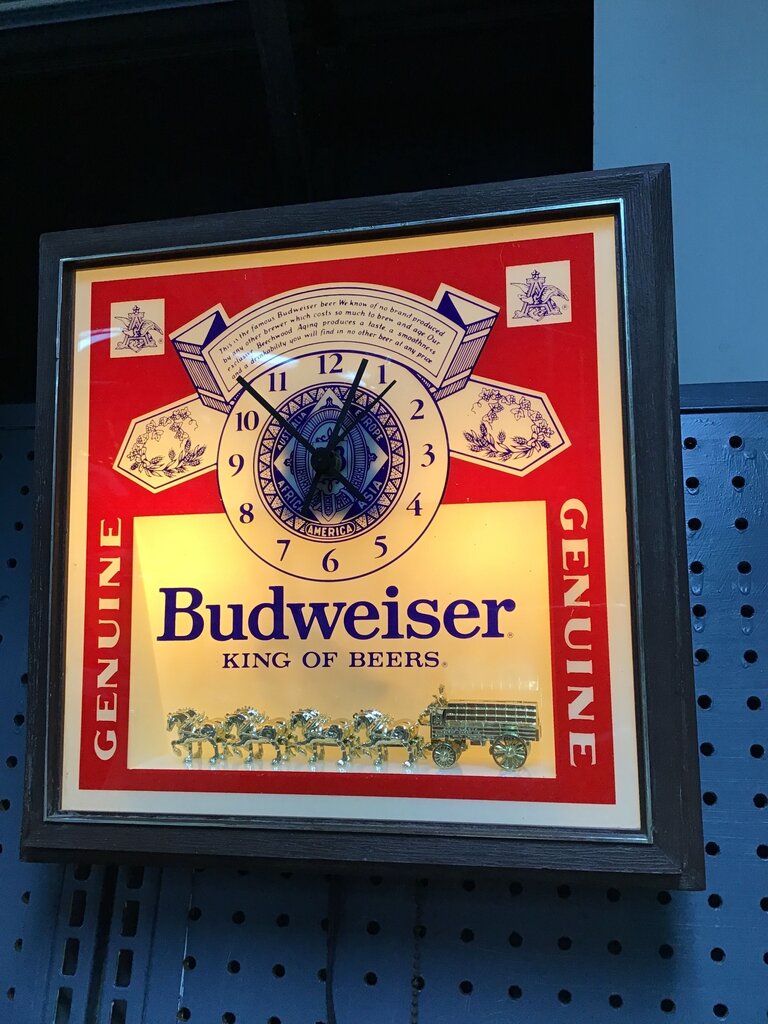 Budweiser Lighted Beer Clock