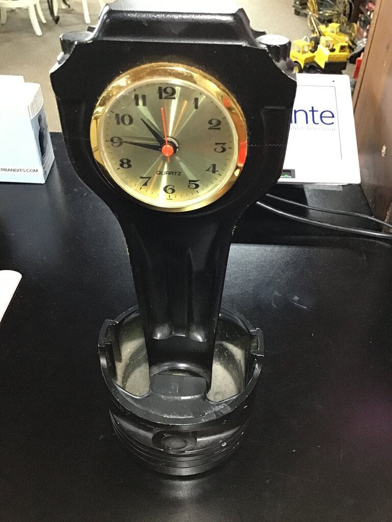 Vintage Quartz Clock with Ashtray Base