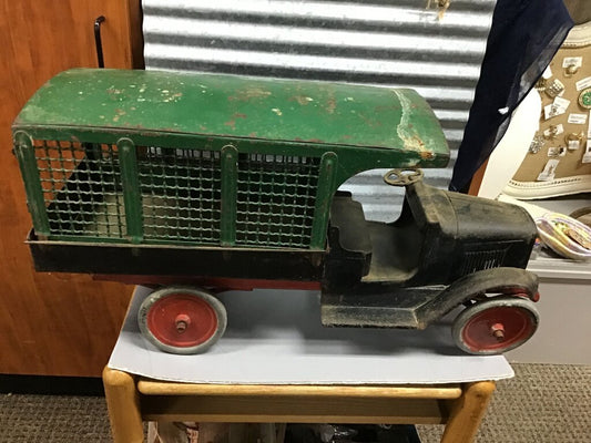 1920S BUDDY L DELIVERY TRUCK ALL ORIGINAL
