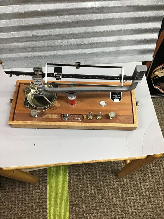 Vintage Kitchen Scale