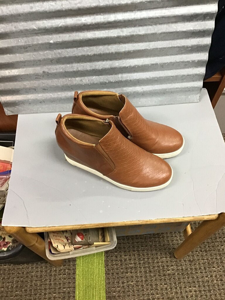 Brown Zip-Up Ankle Boots