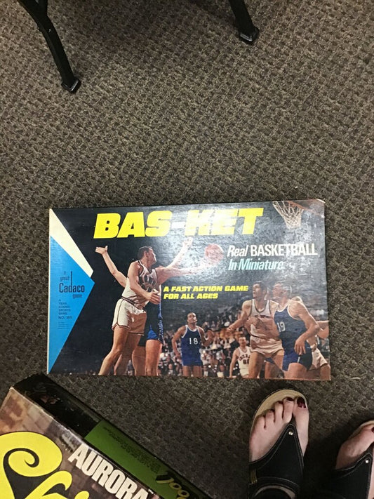 Bas-Ket Real Basketball in Miniature Game