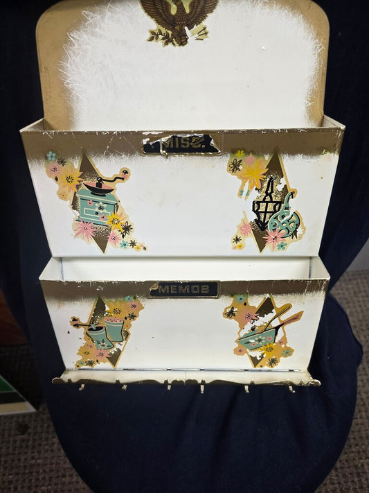 Vintage Decorative Memo Holder