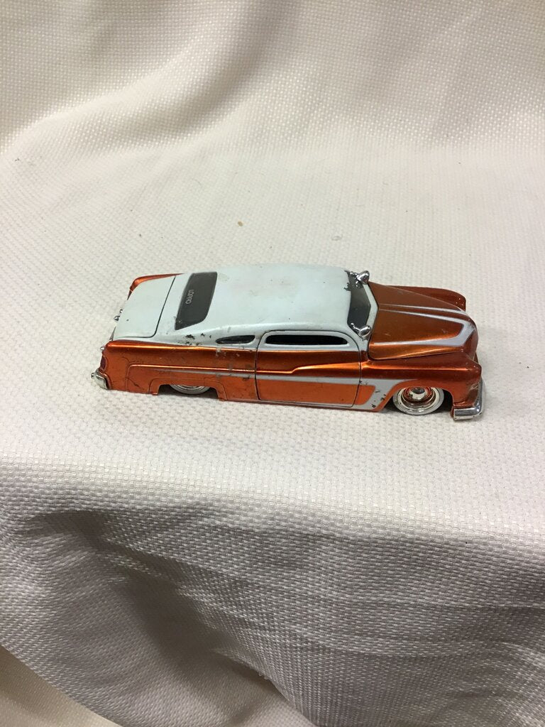 Die-Cast Classic Car Model