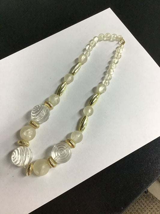 Elegant Vintage Beaded Necklace