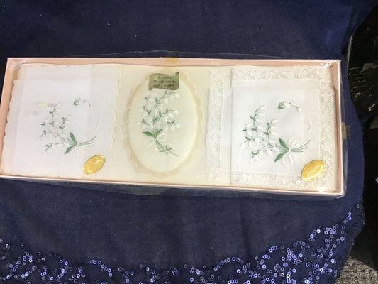 Embroidered Handkerchief Set with Floral Design