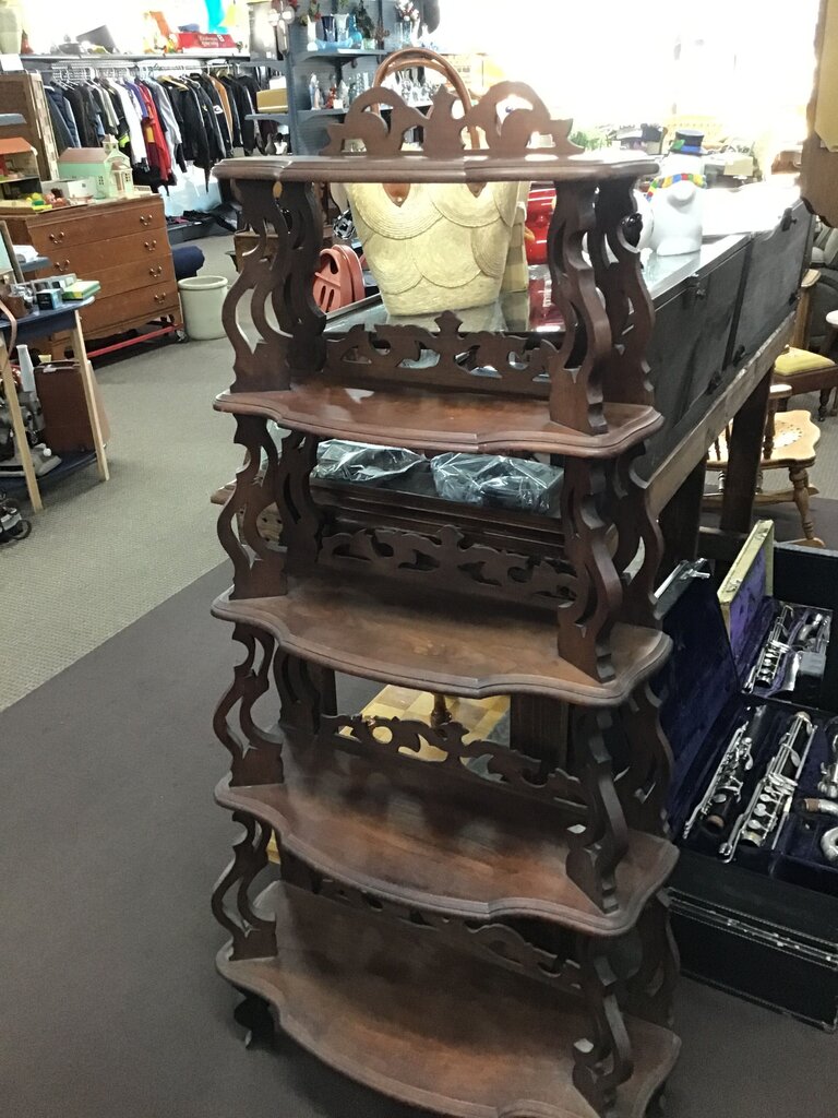 Antique late 1800s to early 1900s American Black Walnut What-Not (Etagere) Excellant Condion