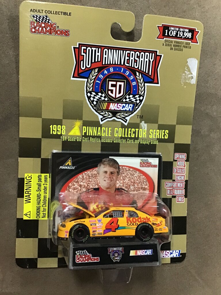 1998 Racing Champions Pinnacle Collector Series Die Cast Car #4