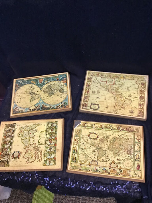 Vintage World Map wooden Pictures Set of 4
