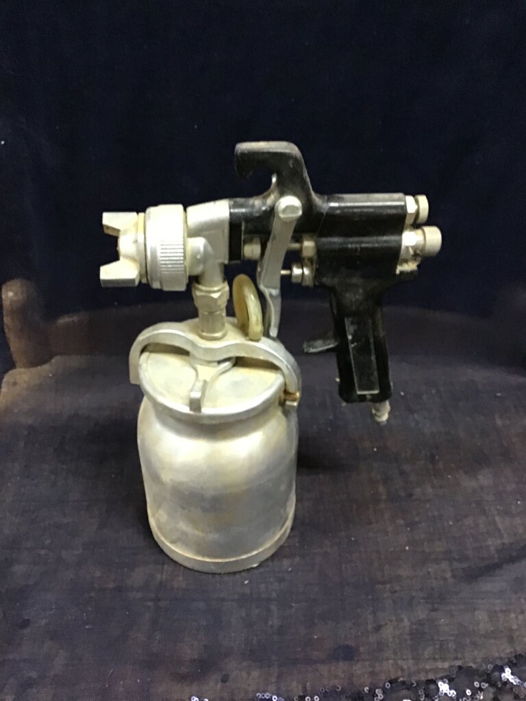 Vintage Airbrush Spray Gun Kit