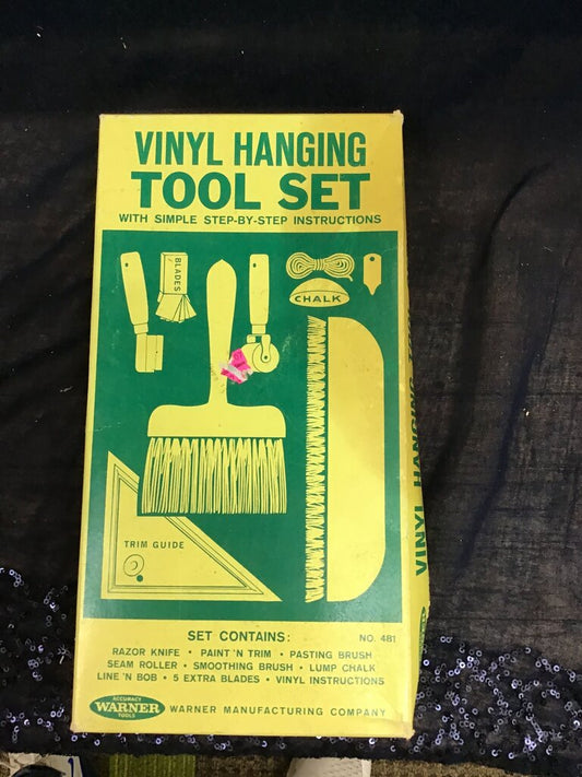 Vinyl Hanging Tool Set
