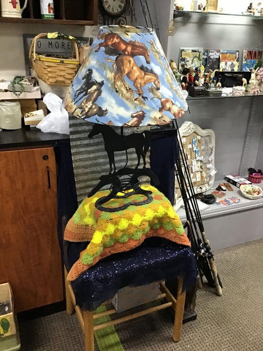 Horse-Themed Table Lamp with Shade